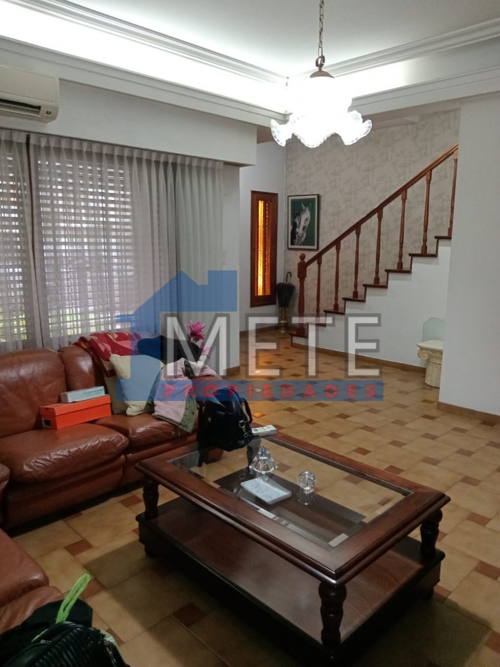 Hermoso Chalet de dos plantas listo para Habitar amueblado!!!!!!!!!